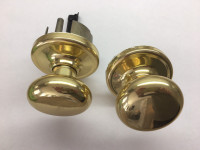 Passage knob/lever in Polished Brass
