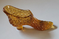 Vintage FENTON Amber Art Glass Shoe Figurine