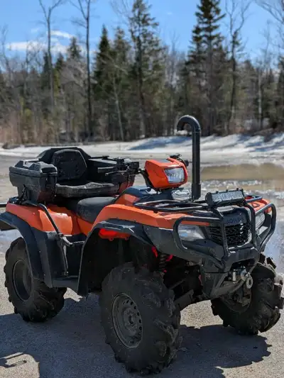 VTT Honda foreman 500 2016,odomètre à 1192 km, un seul propriétaire. Moteur à injection. 2x4,4x4 et...