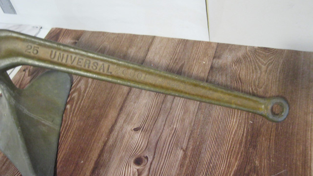 Large 25lb Universal 2000 Plow pivoting Boat Anchor in Boat Parts, Trailers & Accessories in North Bay - Image 3