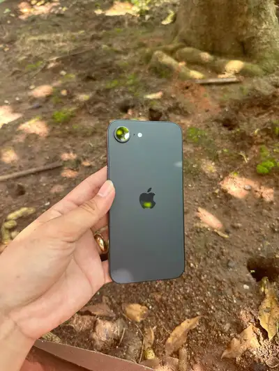 Apple iPhone 16e, View more