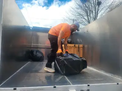 SAME-DAY JUNK REMOVAL 