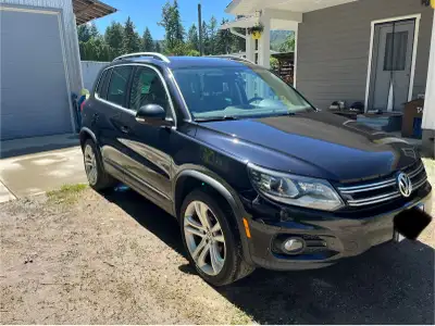 2012 Volkswagen Tiguan Highline 4 motion AWD Automatic 2L Turbo (TSI) Black Leather Interior Moonroo...