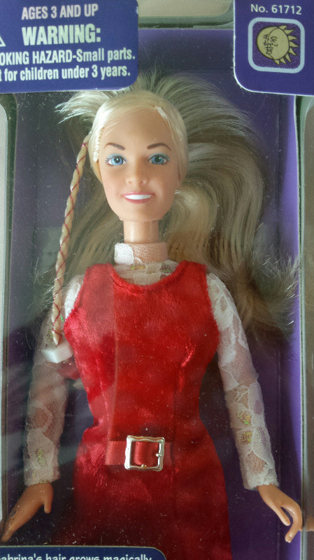 Vintage Sabrina The Teenage Witch Doll Barbie – NRFB by Kenner in Arts & Collectibles in Kitchener / Waterloo - Image 2