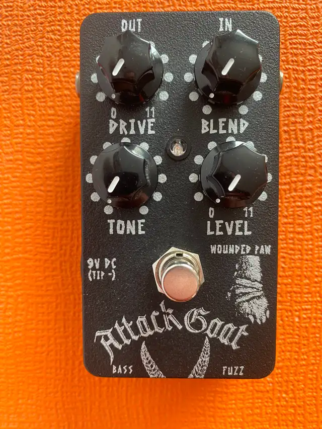 Wounded Paw Audio Attack Goat Bass Super Fuzz.Effects Pedal in Amps & Pedals in Ottawa - Image 2