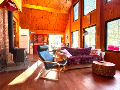 Chalet Rental Chertsey – Waterfront : June 22 to 27 Min 4 nights, View more