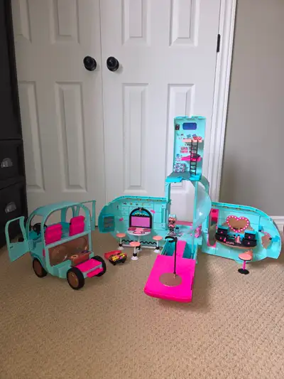 PICK UP SOUTH STITTSVILLE EUC Comes with all the original pieces along with the instruction manual D...