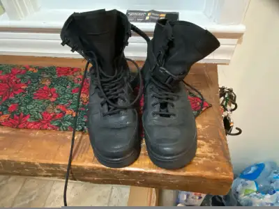 Nike air high tops men’s size 8 US, View more