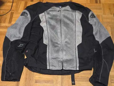 Selling a lightly used - like new medium Joe Rocket motorcycle jacket. Very comfortable (also fits L...