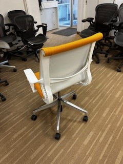 Herman Miller Setu ergonomic office chair (Various colours) in Chairs & Recliners in City of Toronto - Image 3