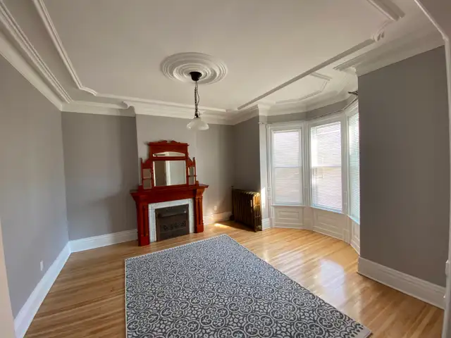 Very spacious, newly renovated 1 bdrm unit in an heritage house