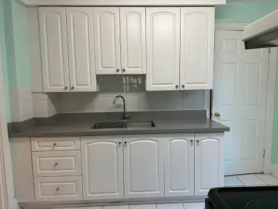 2nd Flr Room, 5 min to Yonge Finch subway, All inclusive