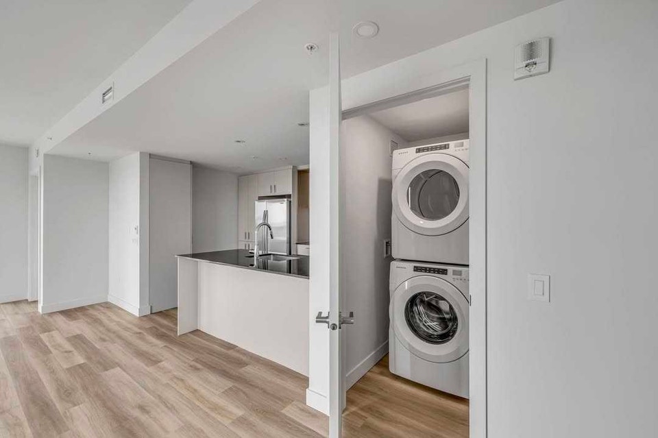 BEAU 4½ À LÉVIS TOUT INCLUS OCT/NOV/DEC PAYÉ 5
