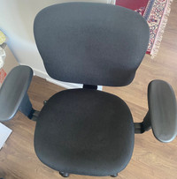 Compact computer chair in excellent shape only $50 or best offer