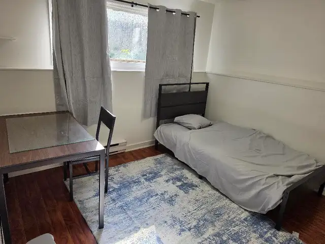 rooms for rent in Oshawa