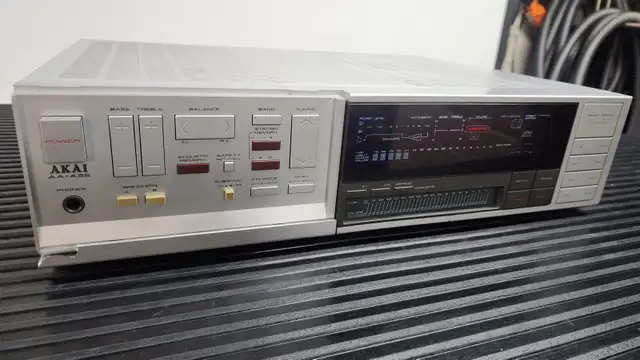 Akai AA-A35Computer Controlled Stereo Receiver as is