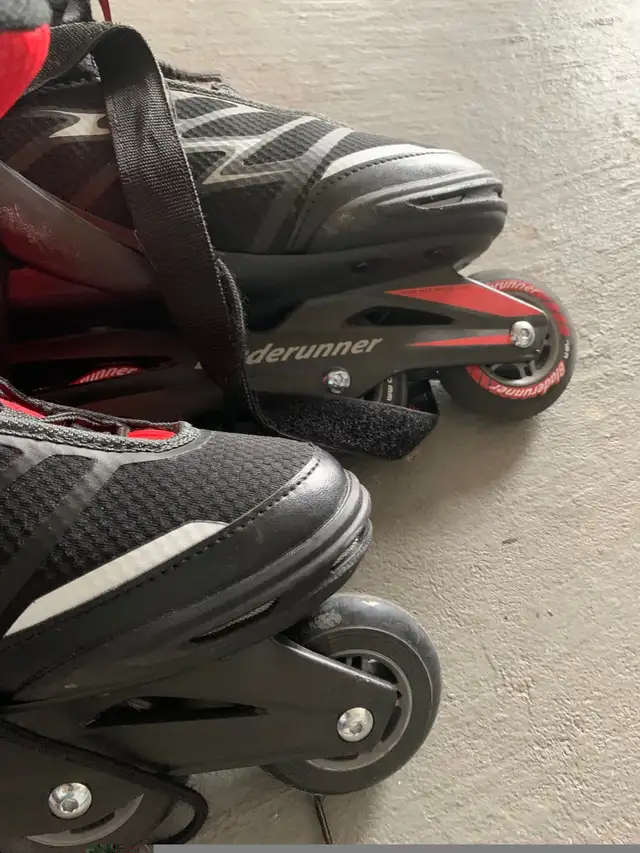 Boys roller skates in Skates & Blades in Mississauga / Peel Region - Image 5