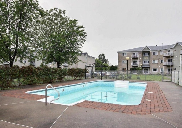 Condo 3 1/2 avec borne de recharge de niveau 2 PRIVÉE — photo 1