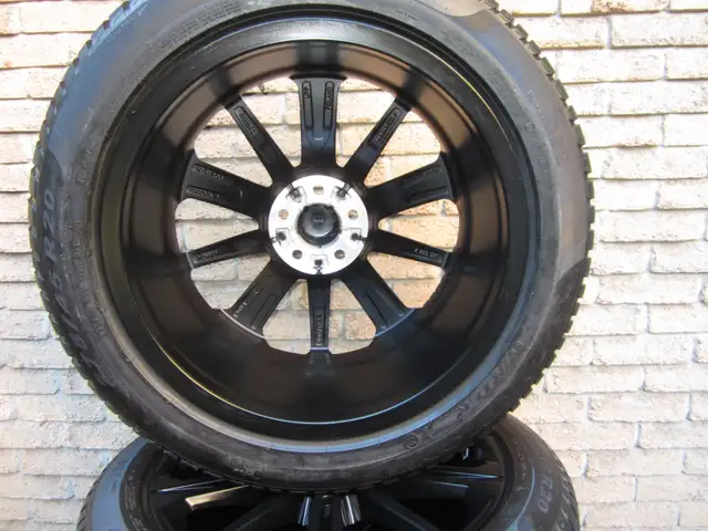 Like new  BMW X5 X6 OEM 20" winter snow wheel package style 748M in Tires & Rims in Oakville / Halton Region - Image 9