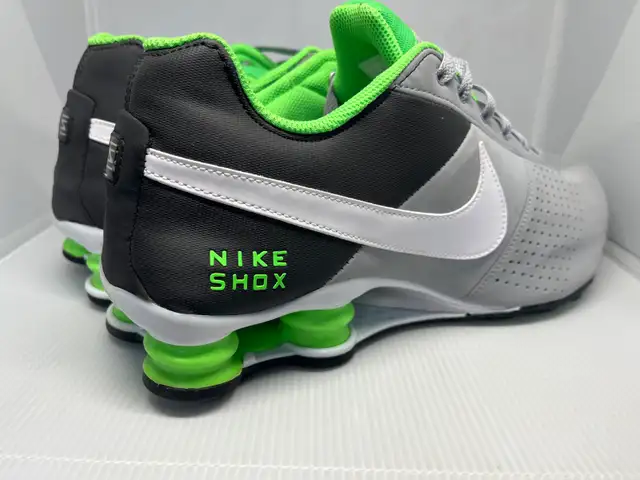 Nike Shox NZ 11.5 US in Men's Shoes in City of Montréal - Image 8