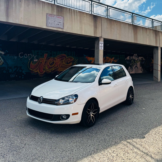 2013 Volkswagen Golf, 4 door Hatchback in Cars & Trucks in Medicine Hat