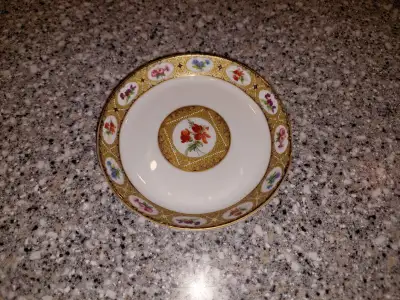Vintage Limoges porcelain plate (Made in France), View more
