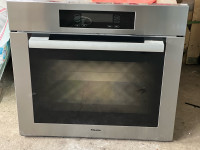 Miele built in oven H4884BP new 