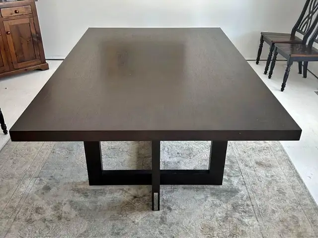 Gorgeous Dining Table in Dining Tables & Sets in Kingston - Image 10