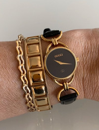 Vintage Gucci montre  pour femmes plaqué or , fonctionelle