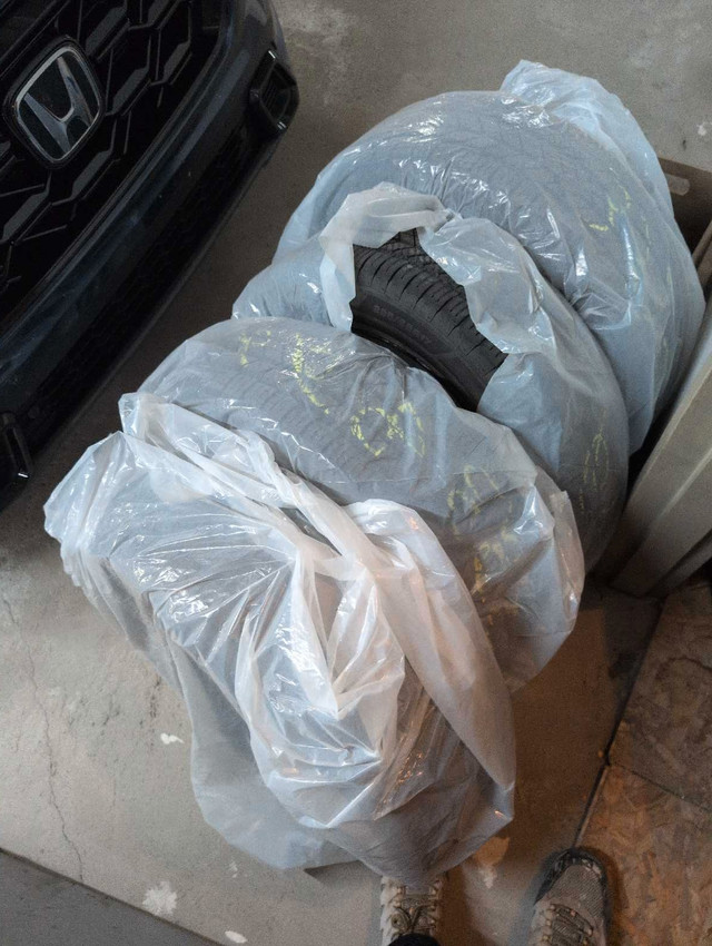 8 All Season Tires / SUV in Tires & Rims in Dartmouth