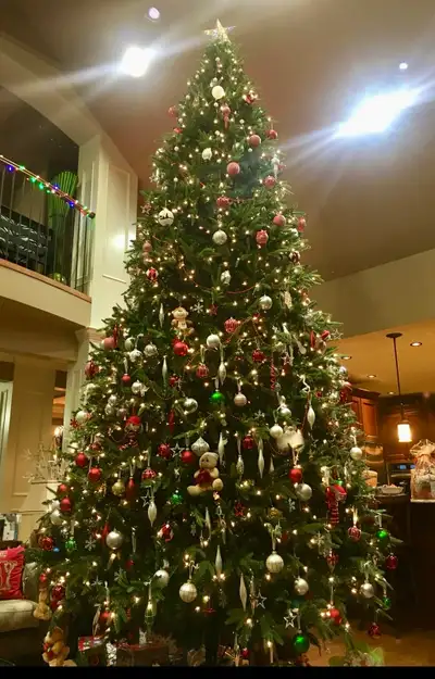 Christmas tree 15-foot pre-lit , View more