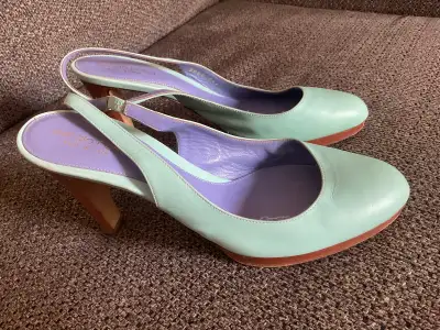 Women’s Sergio Rossi Italian leather high heels (size 9), View more