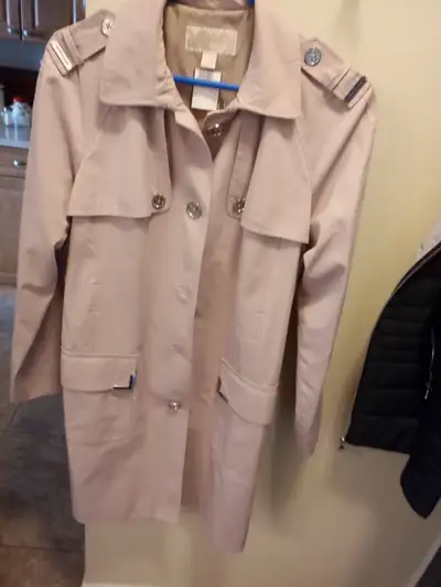 trench coat MICHAEL KORS .. RABAIS .., View more