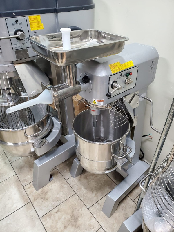 Commercial 40 Qt Capacity Planetary Stand Dough Mixer in Other Business & Industrial in City of Toronto - Image 4