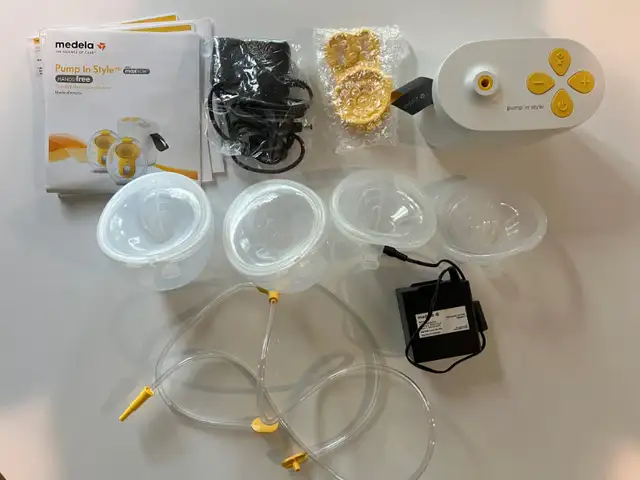 Medela - Pump in Style MaxFlow in Feeding & High Chairs in Ottawa - Image 3