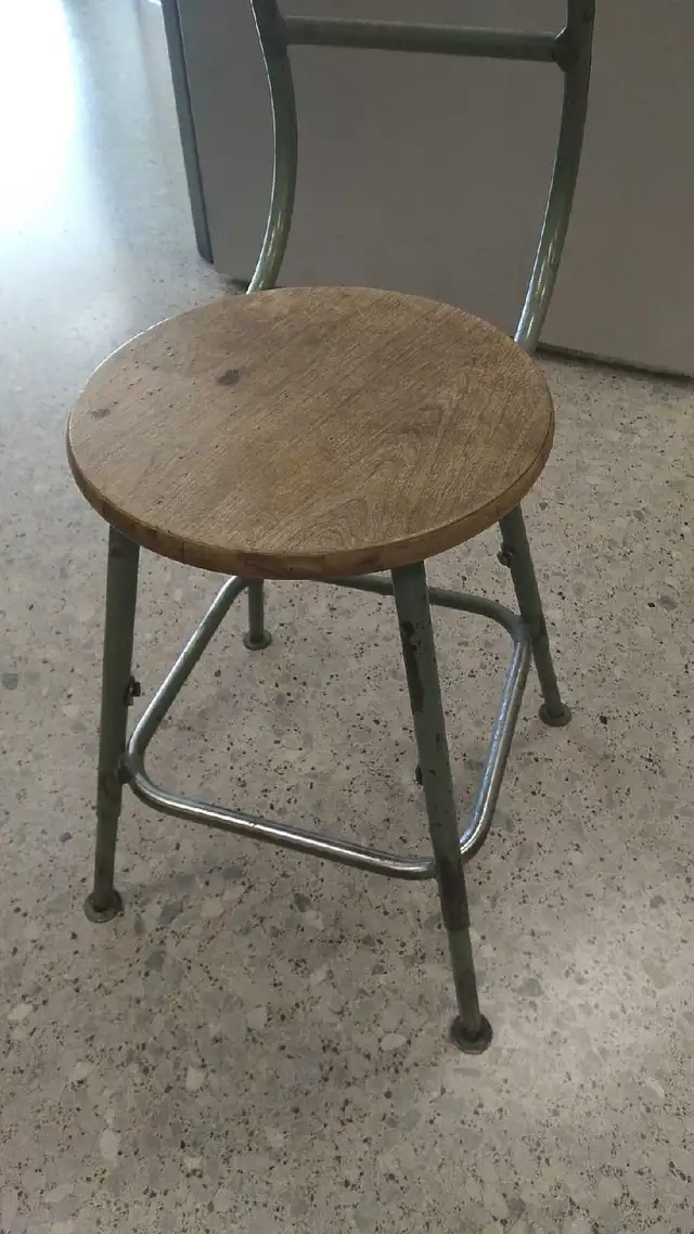 Vintage Adjustable Metal Stool  in Chairs & Recliners in City of Toronto - Image 4
