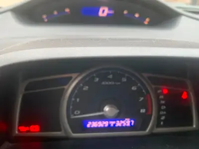 Honda civic with good working conditions and with four winter tires well maintained and working fine