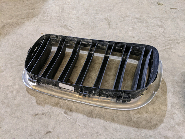 BMW X5 F15  OEM kidney grills in Auto Body Parts in Winnipeg - Image 4