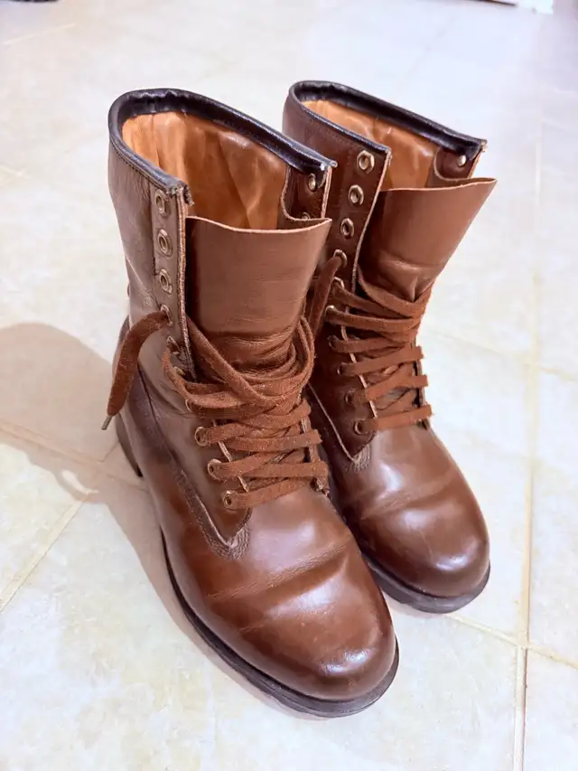 Kingtreads waterproof boots size: 8 in Men's Shoes in Markham / York Region - Image 4