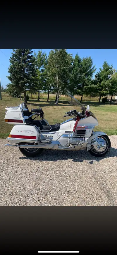 GL1500 Aspencade 1997. Beauty bike, very comfortable for long trips. Has back rest, reverse gear, el...
