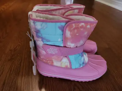 Winter boots, View more