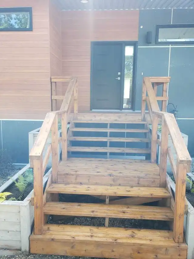 Painter staining decks for cash price62863725050625124