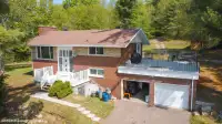 1 Acre peaceful bungalow for sale in Eganville