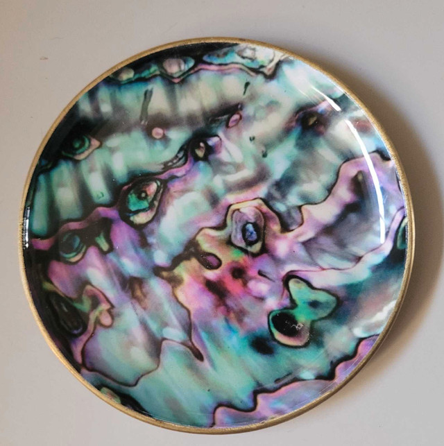 Brand New Anthropology Solstice Coaster/Trinket Dish  in Arts & Collectibles in Oshawa / Durham Region - Image 3