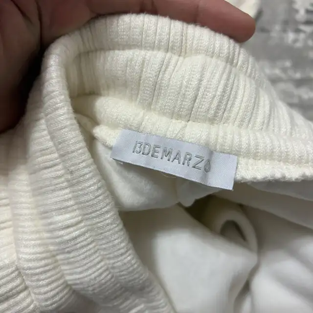 13 DE MARZO SWEATPANTS in Women's - Bottoms in Mississauga / Peel Region - Image 11