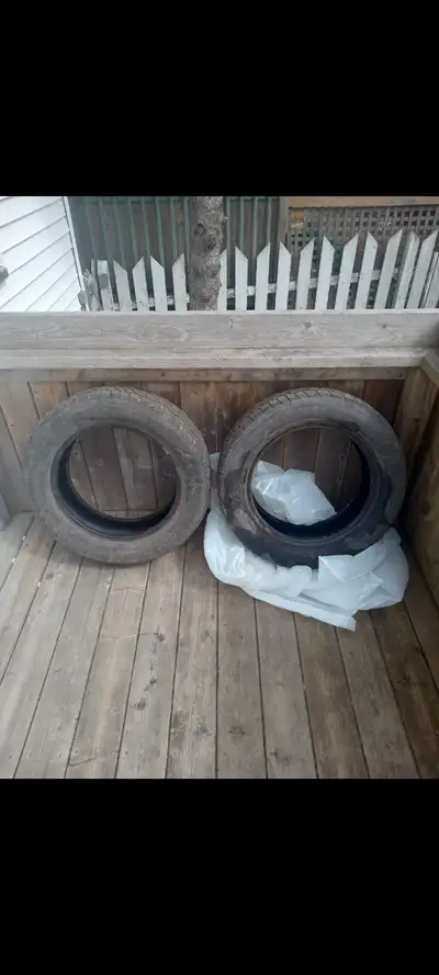 225 60 17 Winters with no studs Came off a 2015 Hyundai Tucson