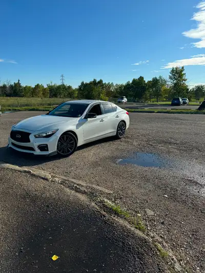Second owner, low kms, maintenance kept up to date at Infiniti dealership. Interior photos will be p...