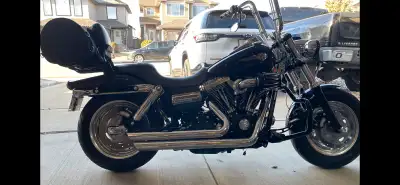 2010 dyna fatbob with tons of extras And in great condition with around 50,000 km on it. Tires have...