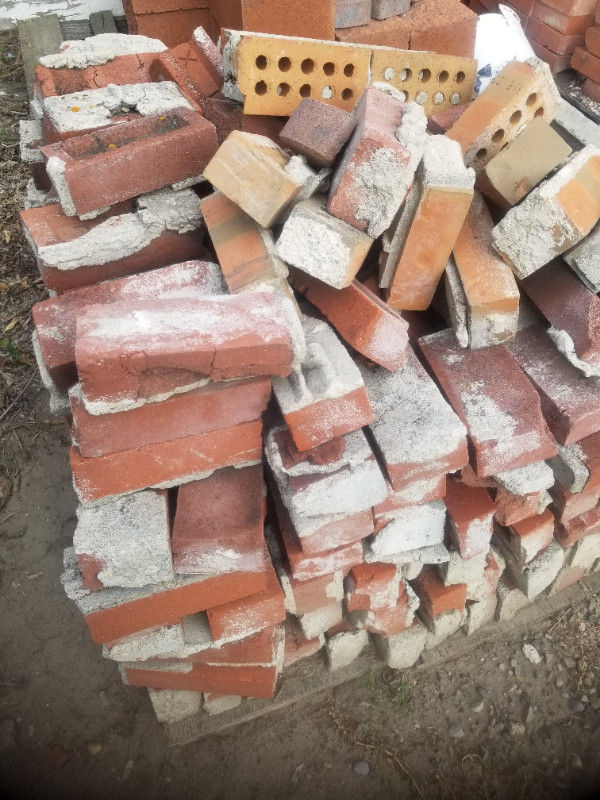 Bricks for sale in Other in Lethbridge - Image 2