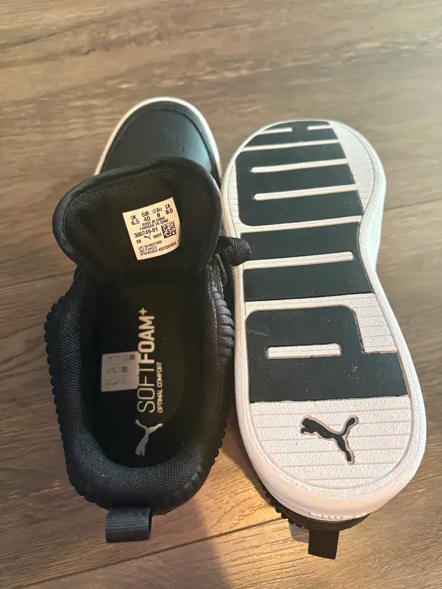 Puma women’s black sneakers in Women's - Shoes in Calgary - Image 4